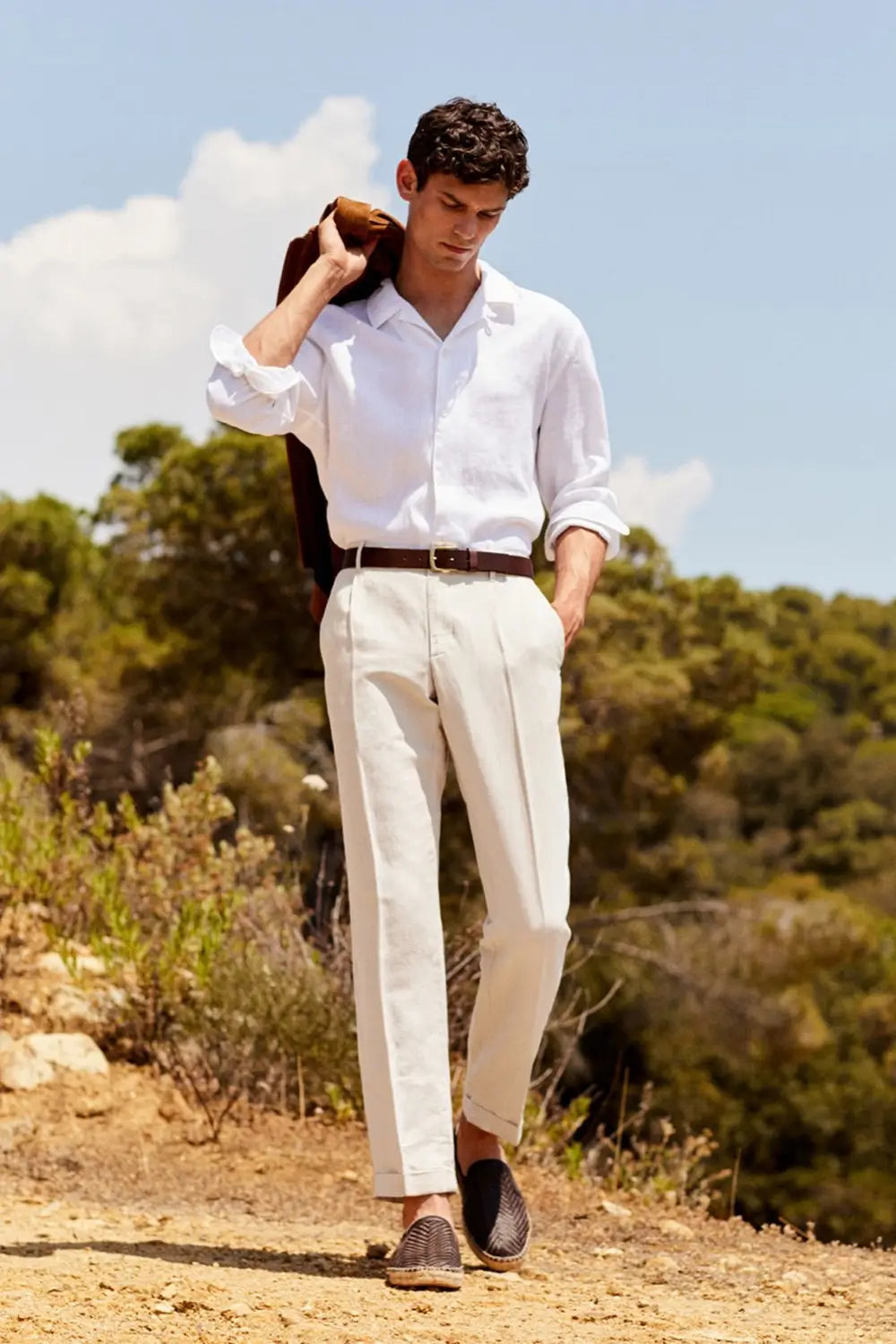 men's linen tailored button-up shirt with hobby collar for versatile styling