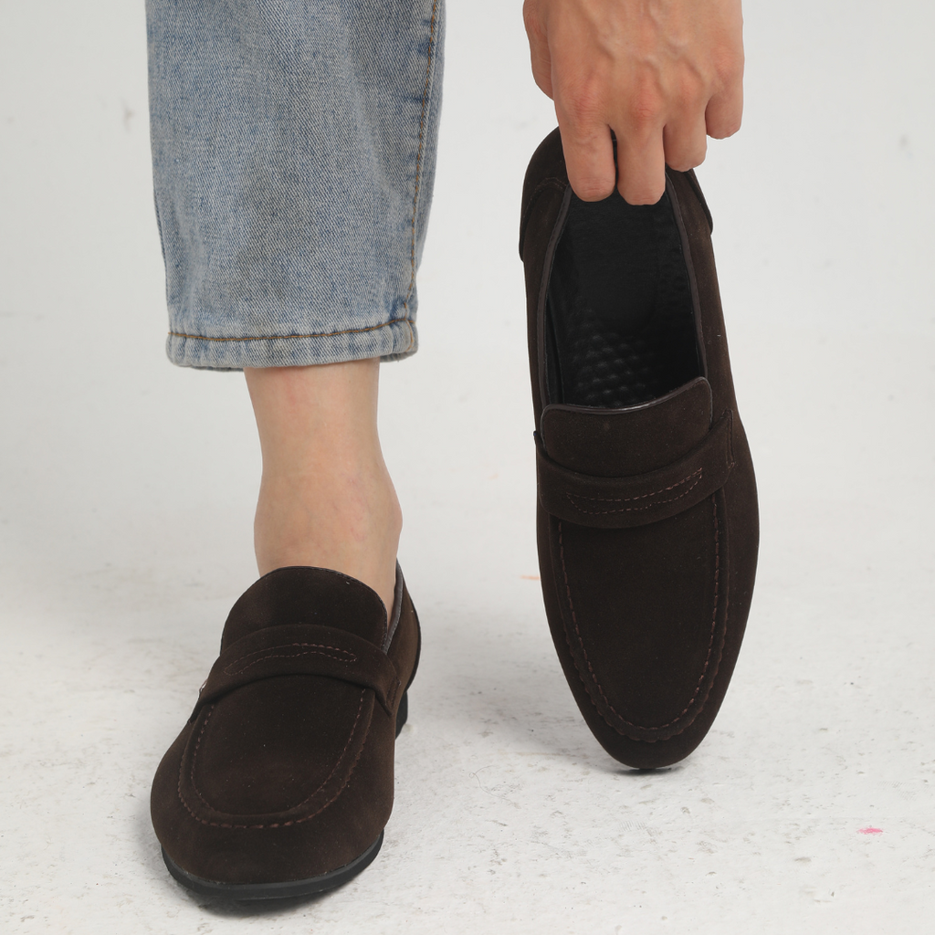men's penny loafers: timeless silhouette, everyday versatility