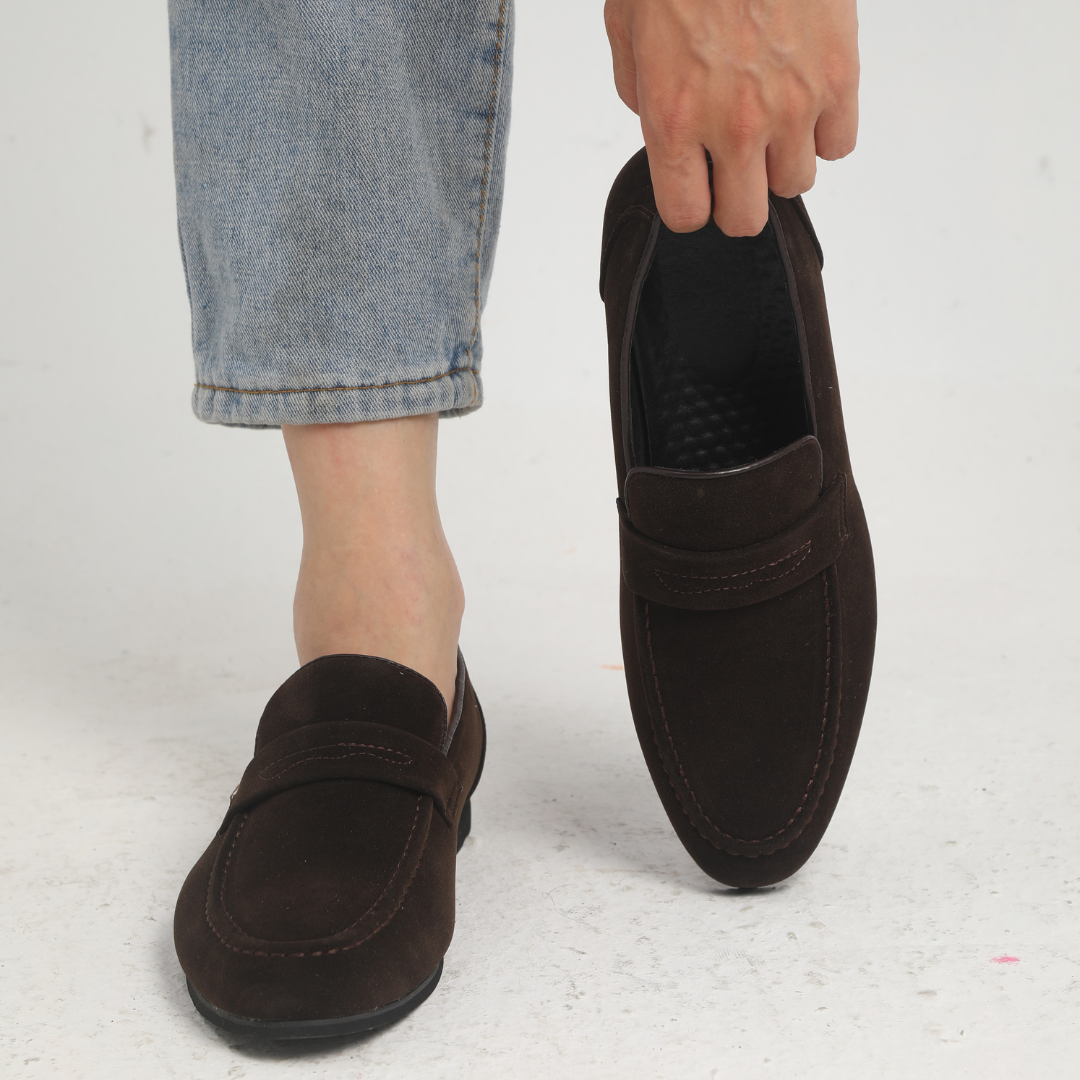 men's penny loafers: timeless silhouette, everyday versatility