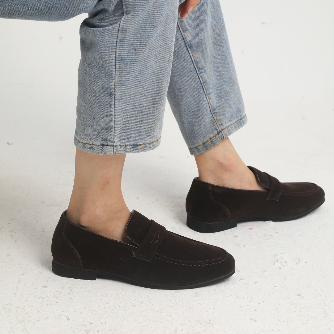 men's penny loafers: timeless silhouette, everyday versatility