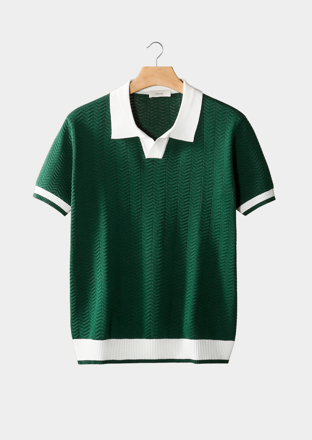 men's zigzag knit polo with contrasting collar and short sleeves